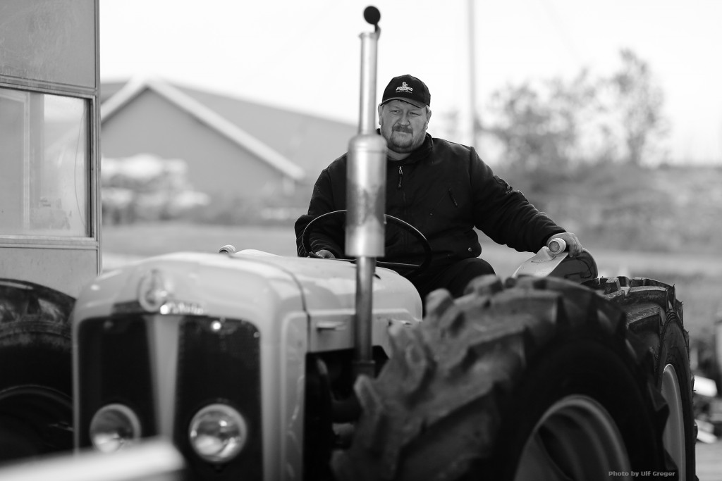 456-fordson-classic-tractor-wallpaper-Ulf-Greger-Canon-5D